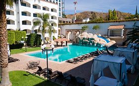 Hotel Gran Plaza & Convention Center